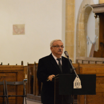 Köszöntő beszédet mond Kató Béla református püspök