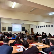 Foszló László előadást tart